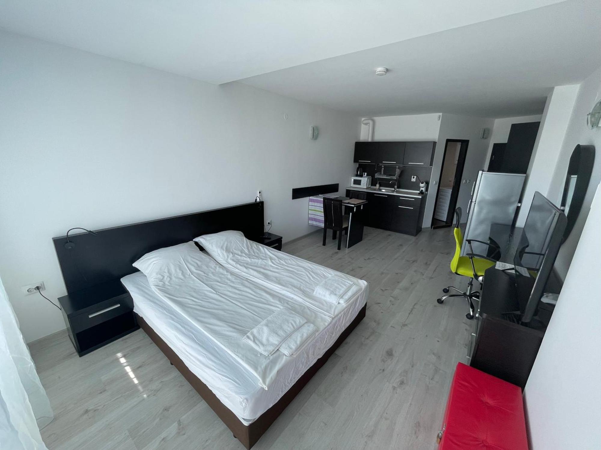 Day Dream Apartment Бургас Екстериор снимка